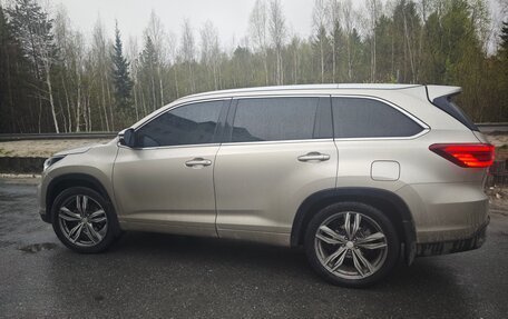 Toyota Highlander III, 2014 год, 4 250 000 рублей, 4 фотография