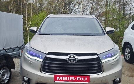 Toyota Highlander III, 2014 год, 4 250 000 рублей, 8 фотография