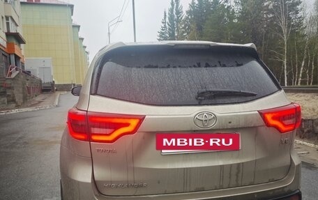 Toyota Highlander III, 2014 год, 4 250 000 рублей, 6 фотография