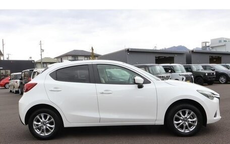 Mazda Demio IV, 2016 год, 660 888 рублей, 4 фотография