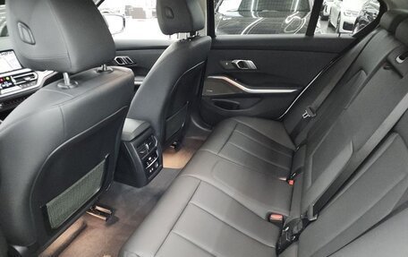 BMW 3 серия, 2019 год, 2 801 000 рублей, 9 фотография