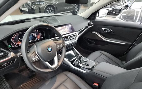 BMW 3 серия, 2019 год, 2 801 000 рублей, 5 фотография