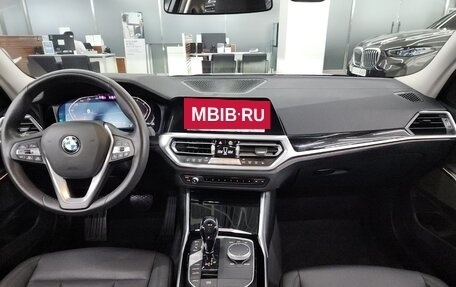 BMW 3 серия, 2019 год, 2 801 000 рублей, 6 фотография
