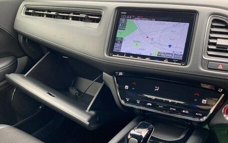 Honda Vezel, 2015 год, 1 313 000 рублей, 14 фотография