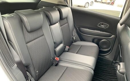 Honda Vezel, 2015 год, 1 313 000 рублей, 22 фотография