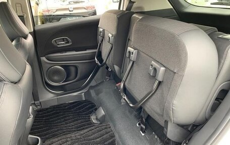 Honda Vezel, 2015 год, 1 313 000 рублей, 23 фотография