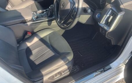Toyota Crown, 2021 год, 2 350 013 рублей, 24 фотография