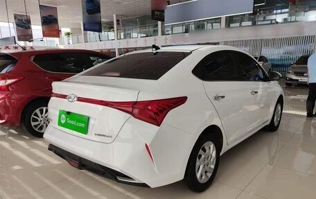 Hyundai Verna, 2020 год, 1 070 000 рублей, 6 фотография