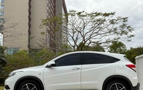 Honda Vezel, 2021 год, 1 270 100 рублей, 6 фотография