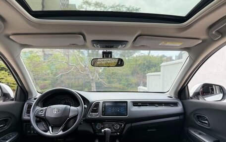 Honda Vezel, 2021 год, 1 270 100 рублей, 5 фотография