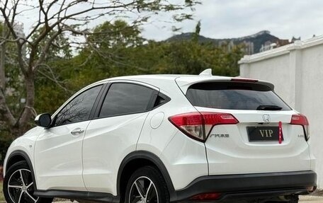 Honda Vezel, 2021 год, 1 270 100 рублей, 9 фотография