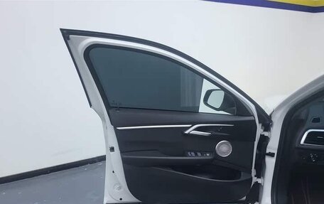 BMW 1 серия, 2021 год, 2 000 000 рублей, 16 фотография