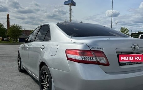 Toyota Camry, 2009 год, 1 280 000 рублей, 10 фотография