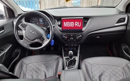Hyundai Solaris II рестайлинг, 2018 год, 1 250 000 рублей, 6 фотография