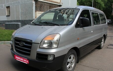 Hyundai Starex I рестайлинг, 2007 год, 570 000 рублей, 2 фотография
