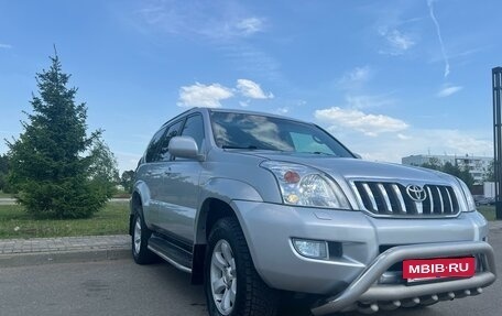 Toyota Land Cruiser Prado 120 рестайлинг, 2007 год, 2 150 000 рублей, 5 фотография