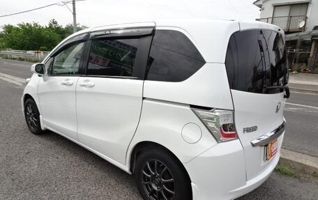 Honda Freed I, 2014 год, 732 000 рублей, 9 фотография