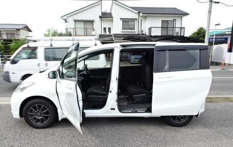 Honda Freed I, 2014 год, 732 000 рублей, 21 фотография