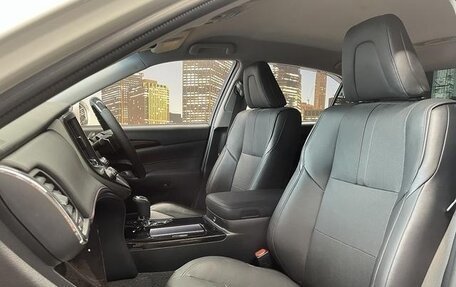 Toyota Crown, 2017 год, 1 900 013 рублей, 29 фотография
