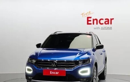 Volkswagen T-Roc I, 2022 год, 1 533 000 рублей, 3 фотография