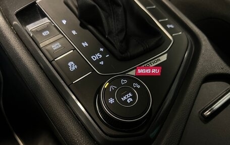 Volkswagen Tiguan II, 2017 год, 1 651 000 рублей, 19 фотография