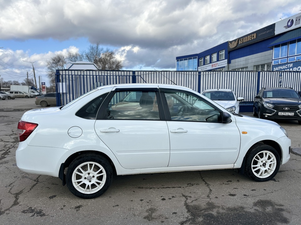 ВАЗ (LADA) Granta I, 2017 год, 545 000 рублей, 4 фотография
