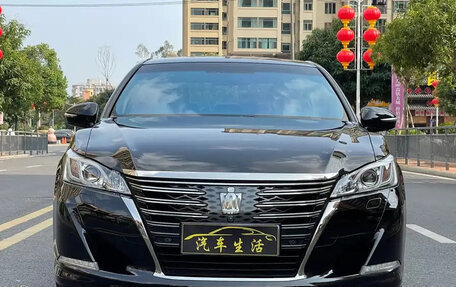 Toyota Crown, 2018 год, 2 050 055 рублей, 2 фотография