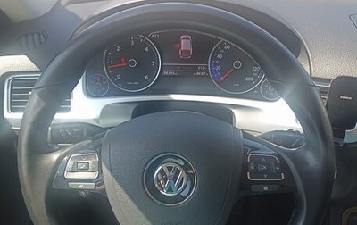 Volkswagen Touareg III, 2015 год, 3 498 000 рублей, 1 фотография
