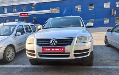 Volkswagen Touareg III, 2004 год, 1 090 000 рублей, 1 фотография