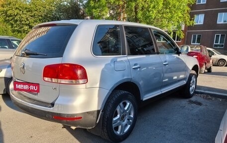 Volkswagen Touareg III, 2004 год, 1 090 000 рублей, 4 фотография