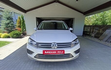 Volkswagen Touareg III, 2015 год, 3 498 000 рублей, 3 фотография