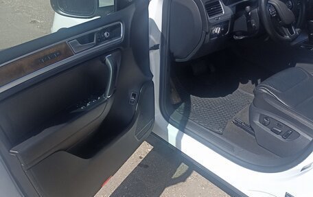Volkswagen Touareg III, 2015 год, 3 498 000 рублей, 9 фотография