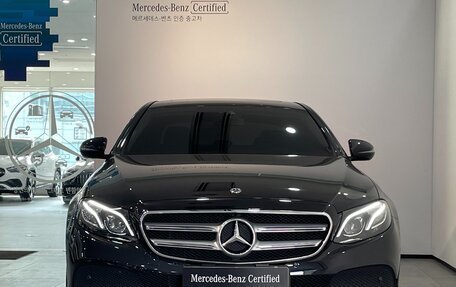 Mercedes-Benz E-Класс, 2020 год, 2 800 000 рублей, 3 фотография