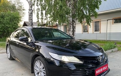 Toyota Camry, 2019 год, 2 600 000 рублей, 1 фотография