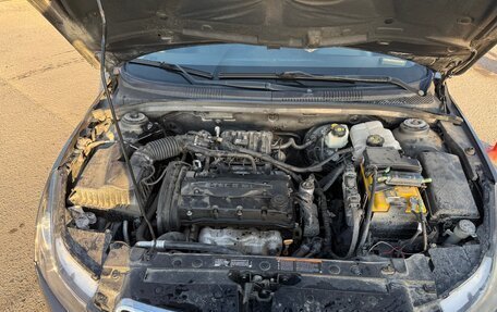 Chevrolet Cruze II, 2010 год, 580 000 рублей, 10 фотография