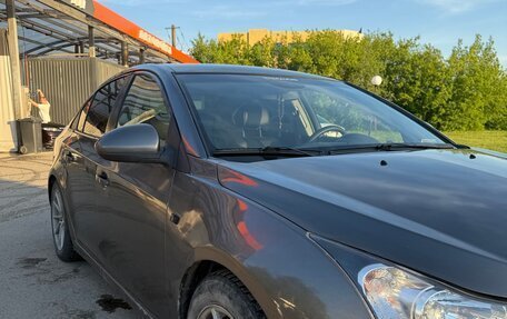 Chevrolet Cruze II, 2010 год, 580 000 рублей, 2 фотография