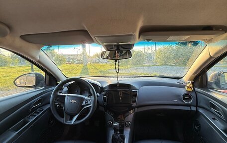 Chevrolet Cruze II, 2010 год, 580 000 рублей, 11 фотография