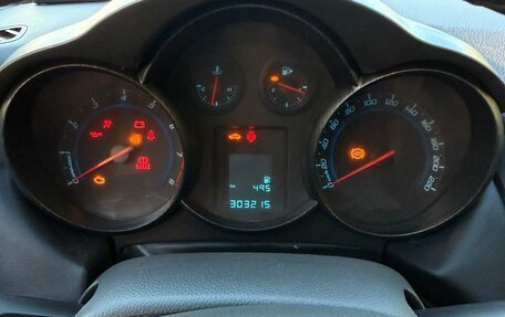 Chevrolet Cruze II, 2010 год, 580 000 рублей, 14 фотография