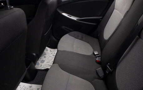Hyundai Solaris II рестайлинг, 2013 год, 949 000 рублей, 20 фотография