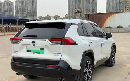 Toyota RAV4, 2022 год, 2 450 055 рублей, 4 фотография