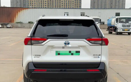 Toyota RAV4, 2022 год, 2 450 055 рублей, 5 фотография