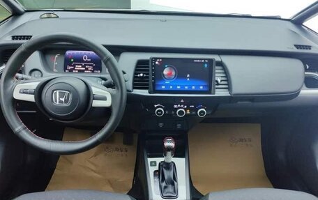 Honda Fit, 2022 год, 1 350 000 рублей, 8 фотография