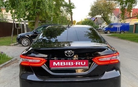 Toyota Camry, 2019 год, 2 600 000 рублей, 7 фотография