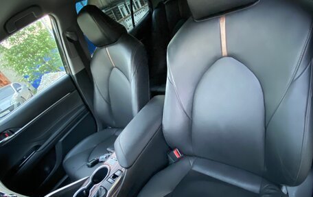 Toyota Camry, 2019 год, 2 600 000 рублей, 29 фотография