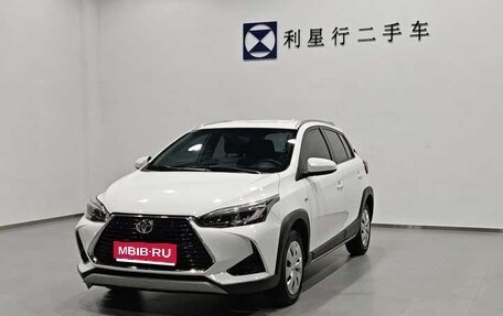 Toyota Yaris XP150 рестайлинг, 2022 год, 1 350 000 рублей, 1 фотография