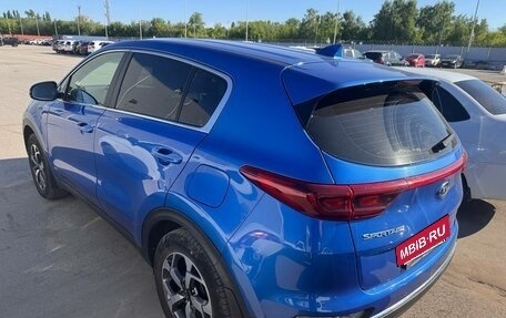 KIA Sportage IV рестайлинг, 2020 год, 2 436 000 рублей, 2 фотография
