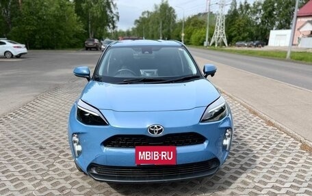 Toyota Yaris Cross, 2020 год, 1 860 000 рублей, 2 фотография