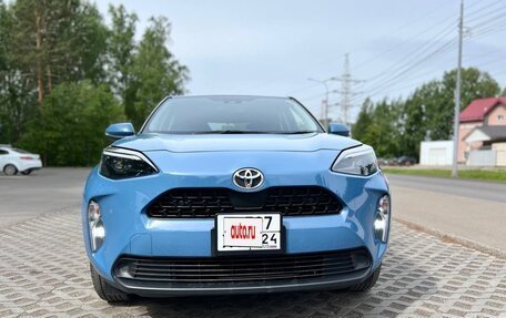 Toyota Yaris Cross, 2020 год, 1 860 000 рублей, 3 фотография
