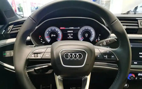 Audi Q3, 2022 год, 2 750 000 рублей, 15 фотография