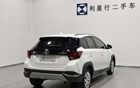 Toyota Yaris XP150 рестайлинг, 2022 год, 1 350 000 рублей, 7 фотография